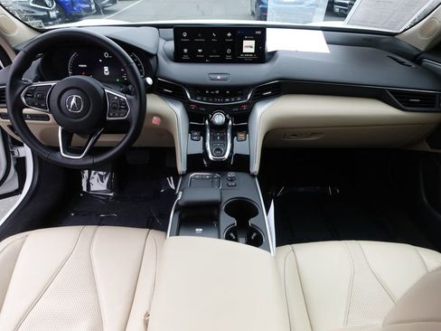 Certified 2025 Acura TLX w/ Technology Package image 27