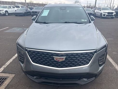 Certified 2025 Cadillac XT4 Premium Luxury w/ Cold Weather Package image 8