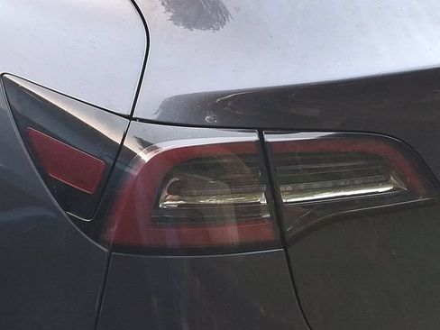 Used 2023 Tesla Model 3 Standard Range RWD image 10