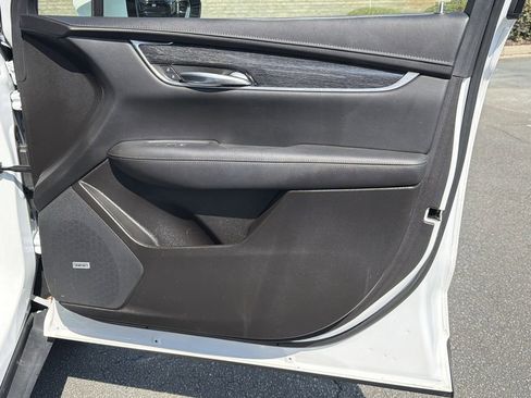 Used 2022 Cadillac XT5 Premium Luxury image 15