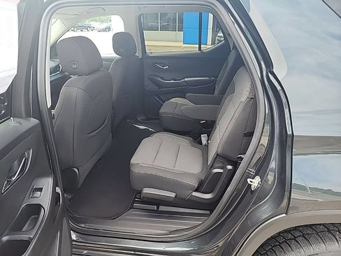 Used 2021 Chevrolet Traverse LT AWD/4WD image 17