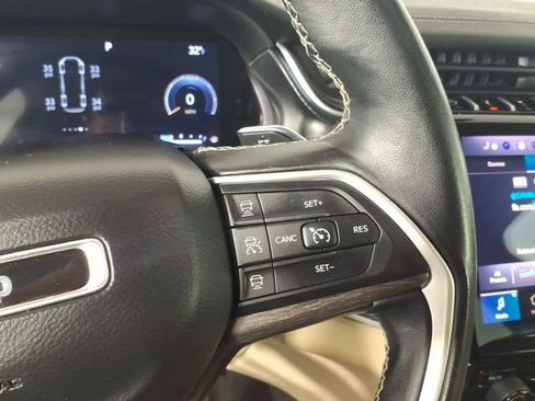 Used 2022 Jeep Grand Cherokee L Limited image 16