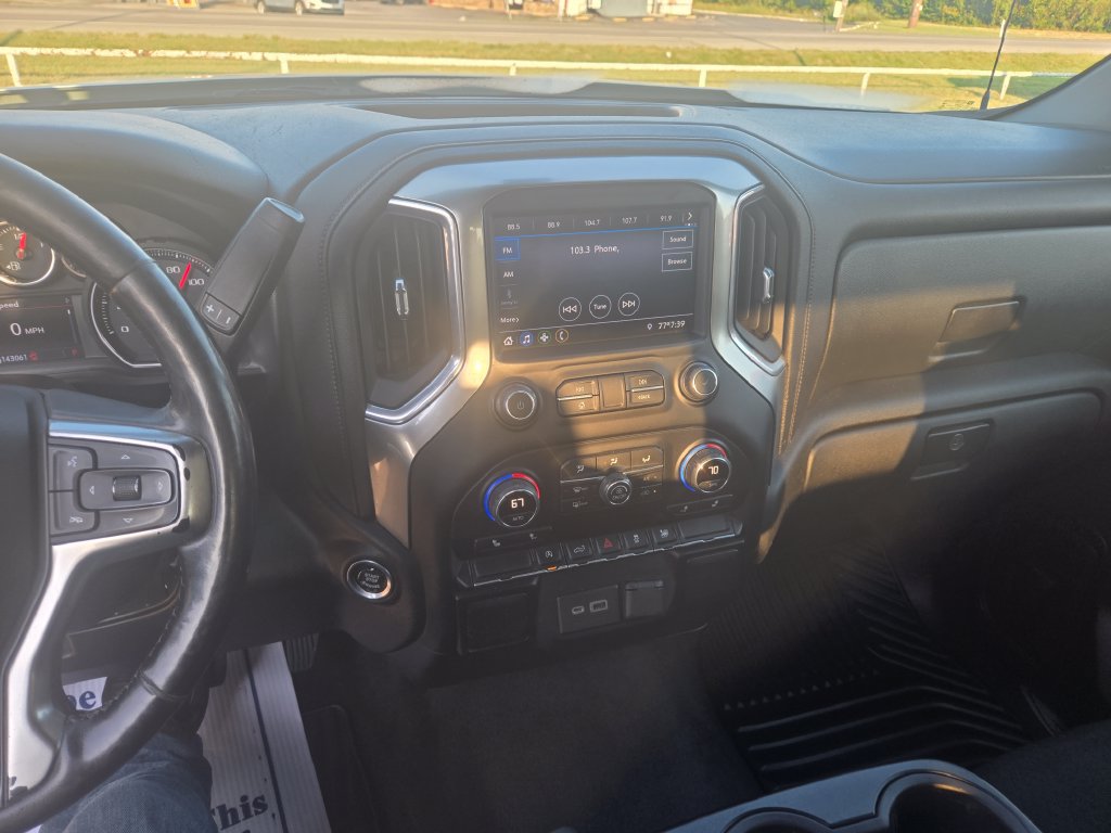 Used 2020 Chevrolet Silverado 1500 RST w/ All-Star Edition RWD image 9