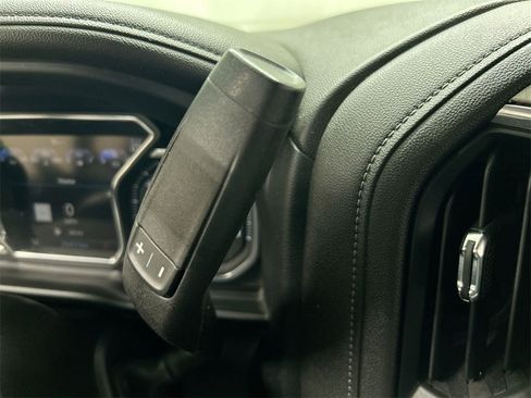 Used 2023 GMC Sierra 3500 Denali image 18