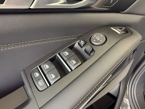 Certified 2026 BMW X7 xDrive40i w/ M Sport Package image 20