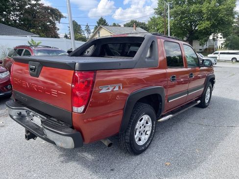 Used 2003 Chevrolet Avalanche 4x4 w/ Suspension Package, Off-Road image 6
