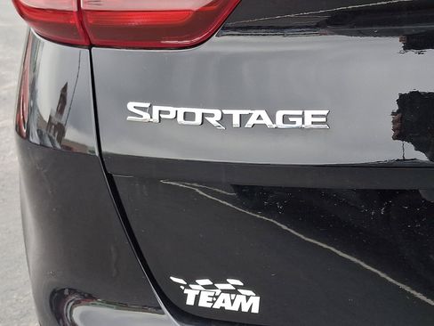 Used 2022 Kia Sportage LX image 33