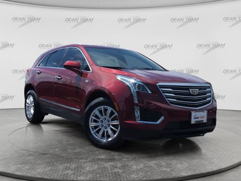 Used 2018 Cadillac XT5 FWD image 2