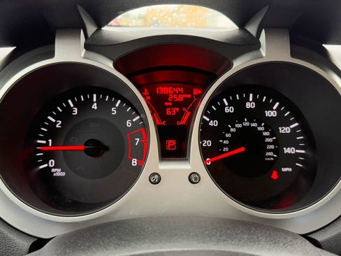 Used 2014 Nissan Juke SV w/ Navigation Package FWD image 13