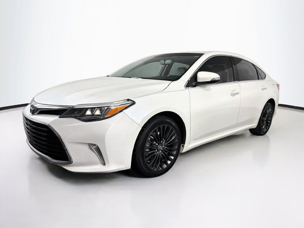 Used 2016 Toyota Avalon Touring FWD image 3