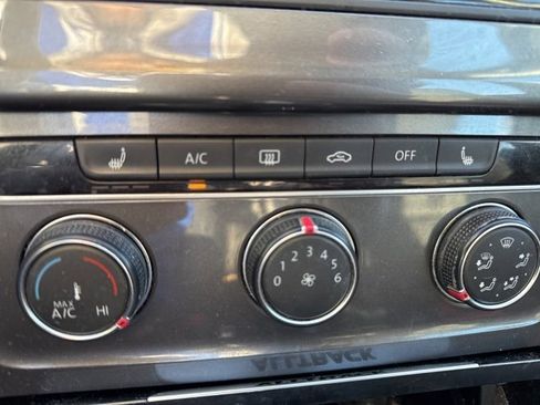 Used 2017 Volkswagen Golf Alltrack SE image 10