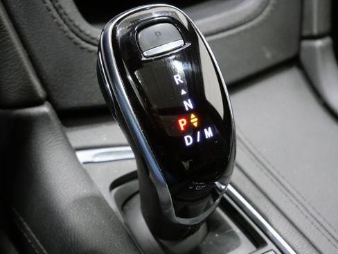 Used 2022 Cadillac XT6 Premium Luxury w/ Technology Package image 24