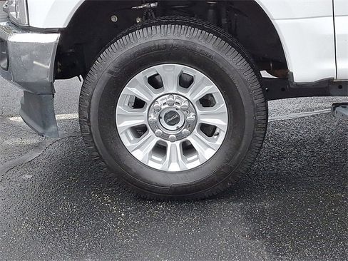 Used 2022 Ford F350 XLT w/ XLT Value Package image 8