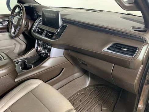 Used 2021 GMC Yukon SLT w/ SLT Luxury Package AWD/4WD image 5