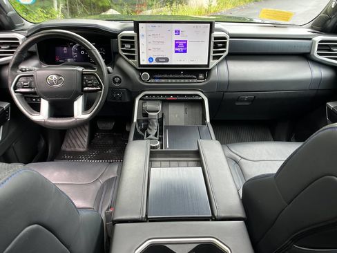 Used 2025 Toyota Tundra Platinum AWD/4WD image 13