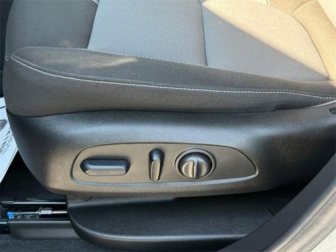 Used 2024 Chevrolet Blazer LT w/ Convenience Package image 19