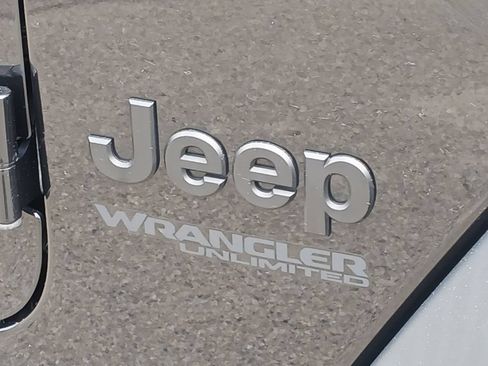 Used 2020 Jeep Wrangler Unlimited Sport AWD/4WD image 28