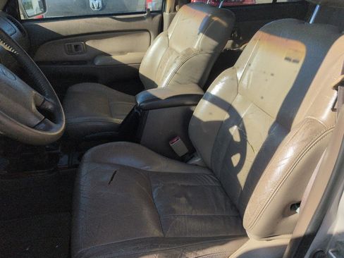 Used 2000 Toyota 4Runner Limited image 7