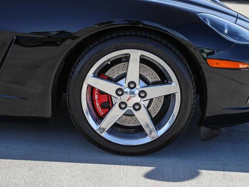 Used 2007 Chevrolet Corvette Base w/ Preferred Equipment Group image 10