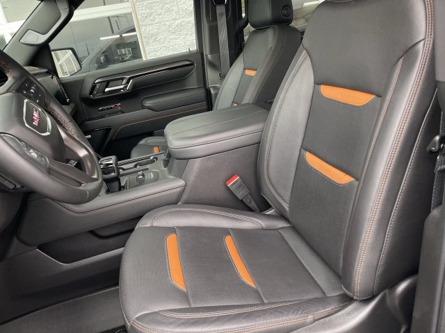 Used 2025 GMC Sierra 1500 AT4 AWD/4WD image 11