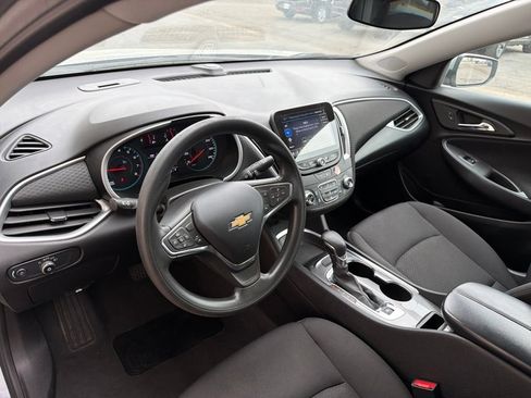 Used 2023 Chevrolet Malibu LT FWD image 7