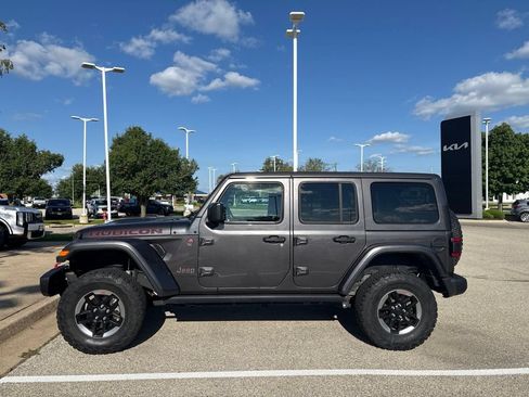 Used 2018 Jeep Wrangler Unlimited Rubicon AWD/4WD image 4