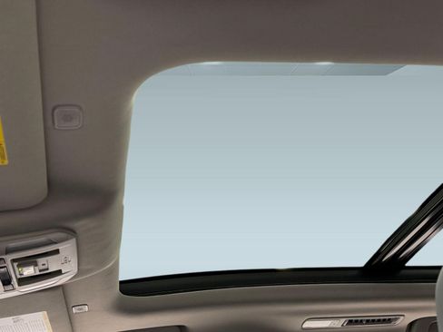 Used 2023 Toyota Highlander Platinum AWD/4WD image 13