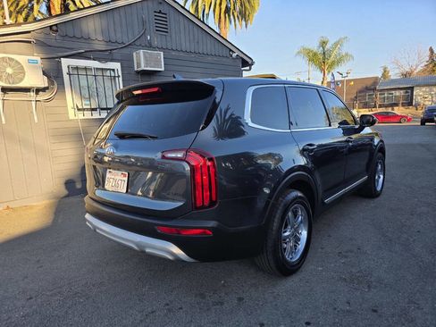 Used 2020 Kia Telluride LX FWD image 6