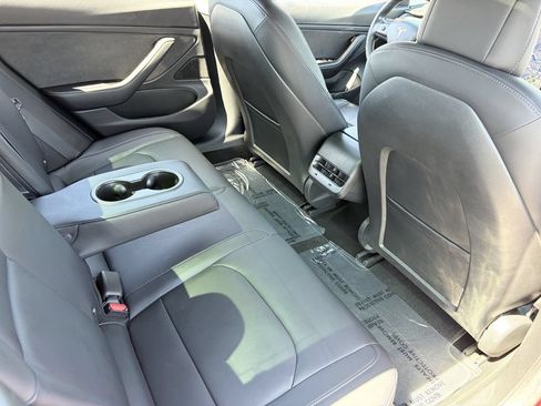 Used 2018 Tesla Model 3 Long Range RWD image 14