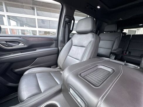 Used 2023 Chevrolet Tahoe LT w/ Luxury Package AWD/4WD image 22