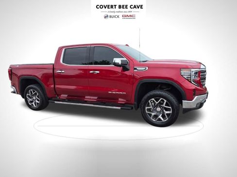 Used 2025 GMC Sierra 1500 SLT image 13