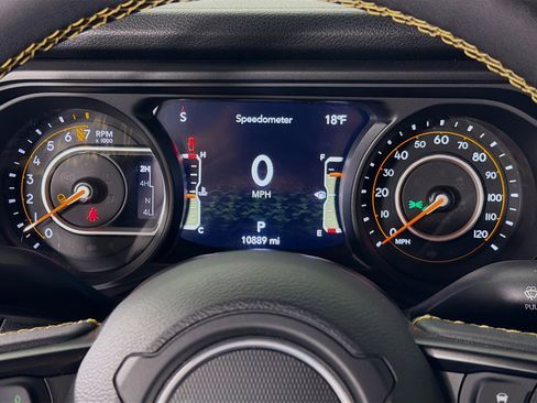 Used 2024 Jeep Gladiator Sport image 14