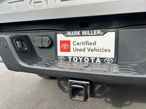 Certified 2019 Toyota Tacoma TRD Off-Road w/ TRD Premium Off Road Package image 22