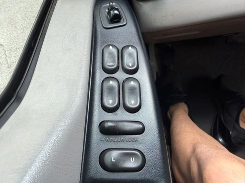 Used 2000 Ford F250 4x4 Crew Cab Super Duty image 18