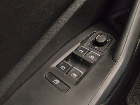 Used 2025 Volkswagen Jetta Sport FWD image 27