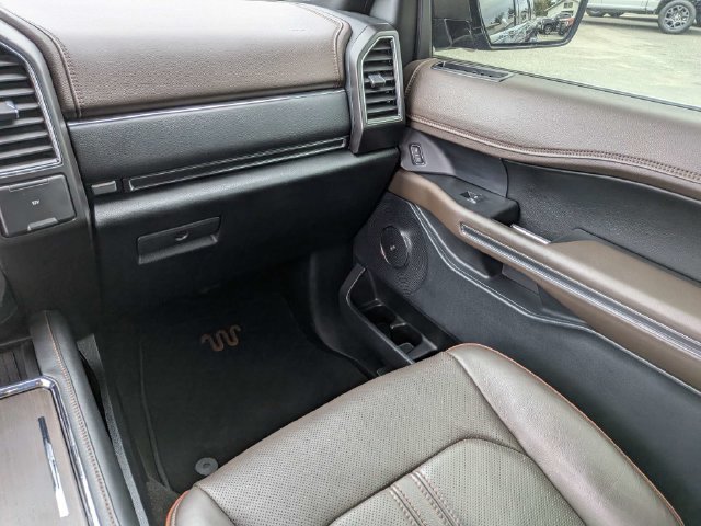 Used 2020 Ford Expedition Max King Ranch RWD image 16