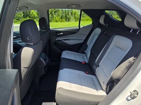 Used 2018 Chevrolet Equinox LS AWD/4WD image 8