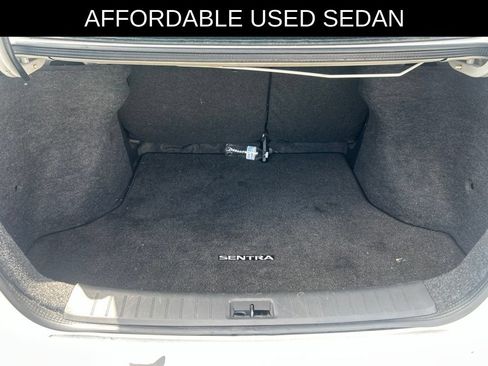 Used 2016 Nissan Sentra SV FWD image 5