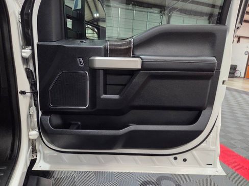 Used 2020 Ford F250 Lariat w/ Lariat Ultimate Package image 39