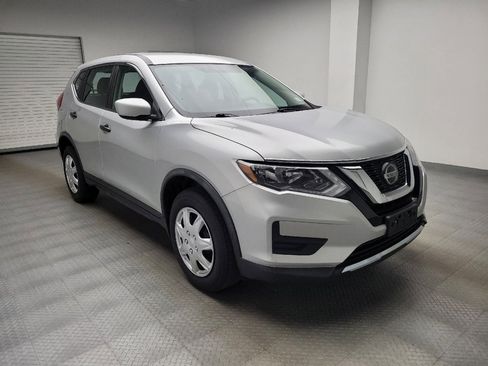 Used 2018 Nissan Rogue S AWD/4WD image 13