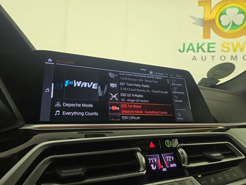 Used 2021 BMW X6 xDrive40i w/ Premium Package image 19