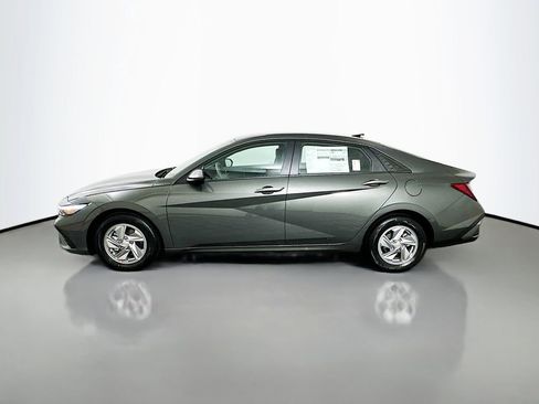 New 2026 Hyundai Elantra SE FWD image 8