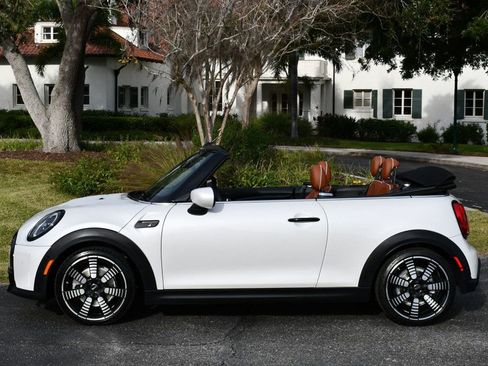 Used 2023 MINI Cooper S image 30
