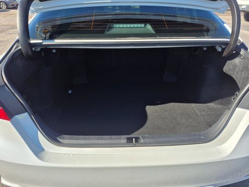 Used 2019 Toyota Camry XSE image 21