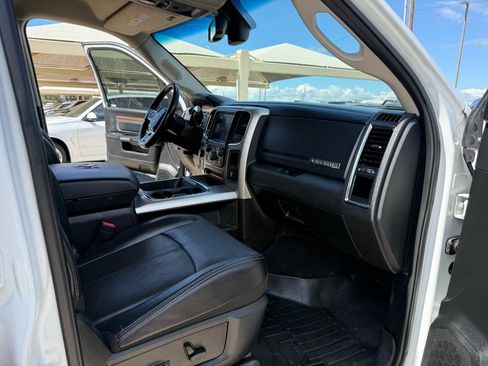 Used 2018 RAM 2500 Laramie w/ Convenience Group image 20