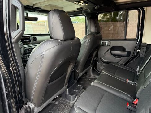 Used 2023 Jeep Wrangler Sport S image 11