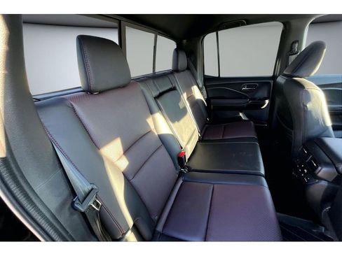 Used 2025 Honda Ridgeline Black Edition image 24