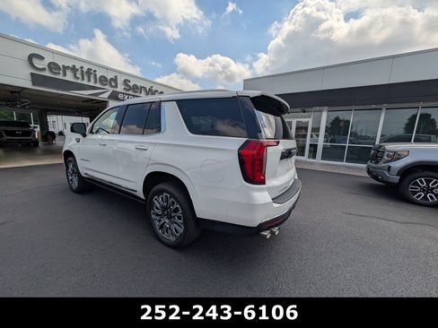 Used 2023 GMC Yukon Denali Ultimate AWD/4WD image 7