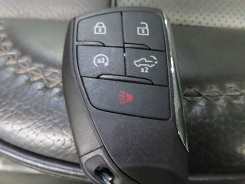 Used 2024 GMC Sierra 3500 Denali w/ Denali Reserve Package image 83