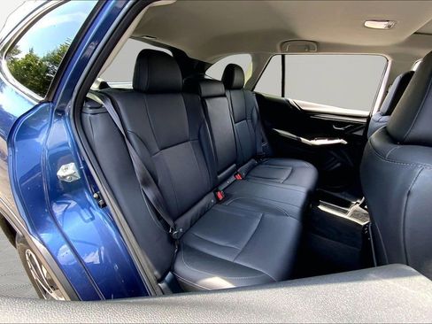 Used 2021 Subaru Outback Limited AWD/4WD image 17